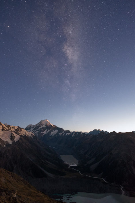 Milchstraße über Mount Cook im Morgengrauen Milchstraße über Mount Cook im Morgengrauen