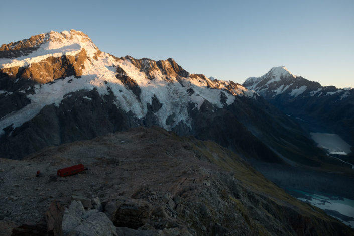 Mount Sefton und Mount Cook bei aufgehender Sonne Mount Sefton und Mount Cook bei aufgehender Sonne